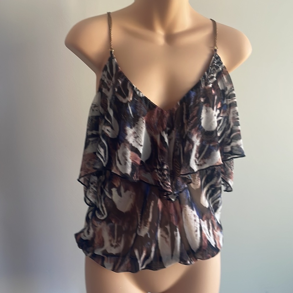Bebe off the shoulder top with gold chain adjustable straps size xs/tp